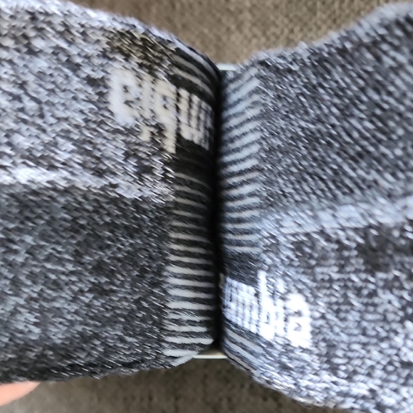 Columbia Gray Casual Socks with Textured Knit - Picture 3 of 5